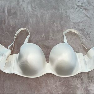 Cacique strapless bra size 46D